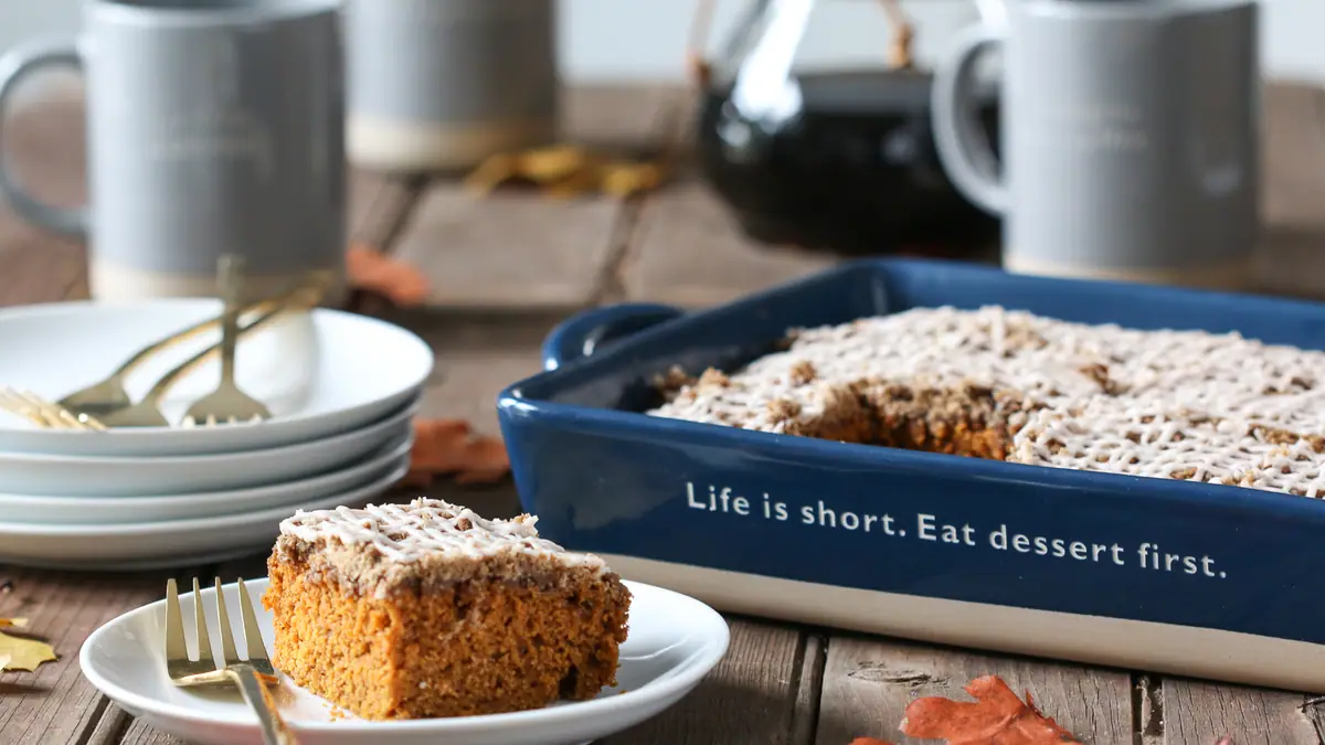 Cake Maker bakes